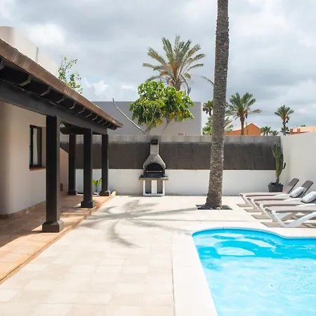 וילה House Boho Palm With Private Heated Pool And Garden, 3 Bedrooms, Wi-fi *