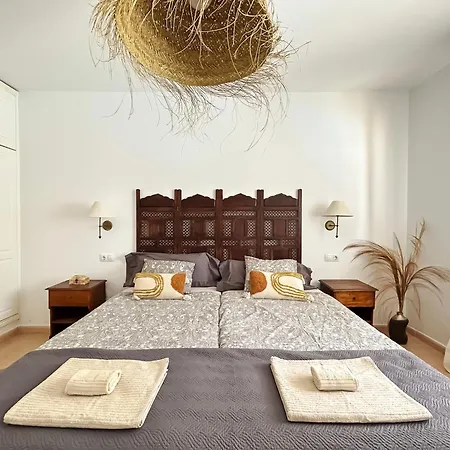 House Boho Palm With Private Heated Pool And Garden, 3 Bedrooms, Wi-fi * קורלחו