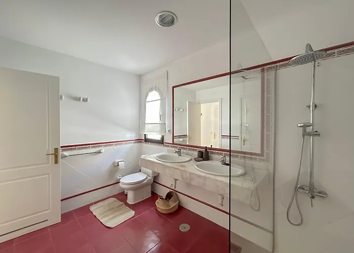 Вилла House Boho Palm With Private Heated Pool And Garden, 3 Bedrooms, Wi-fi Коральео